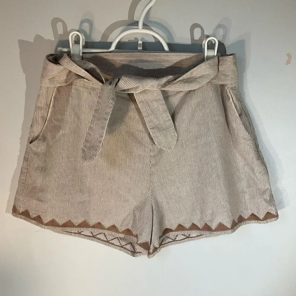 Moon River Pleat Blanket Stitch Short Paper Bag Shorts. Brown Pinstripes, Medium
